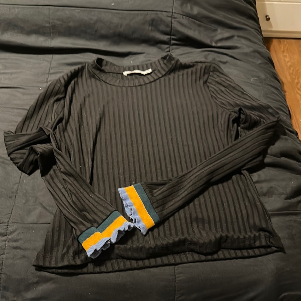 Lush Black Ribbed Top